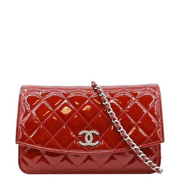 CHANEL  Brilliant WOC Quilted Patent Leather Crossbody Wallet Red - Picture 1 of 13